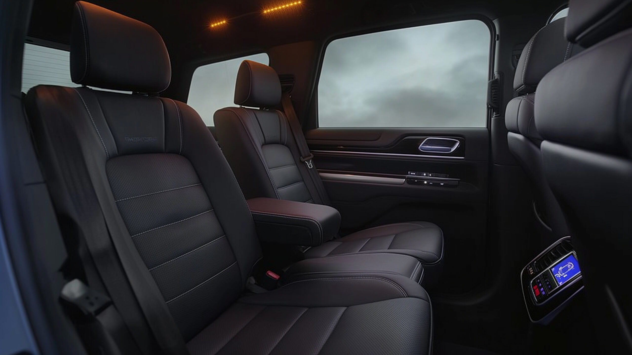 Hyundai Solves the Most Annoying Thing About Third-Row Seats